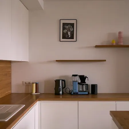 Apartment Mazowiecka Surfingbird *
